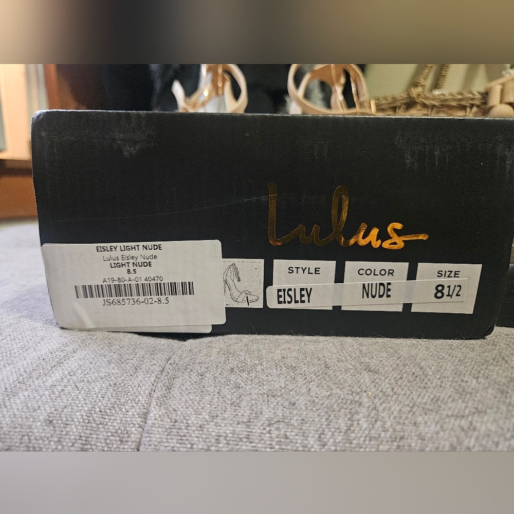 NWT Lulu's Nude Heels - Picture 6 of 7